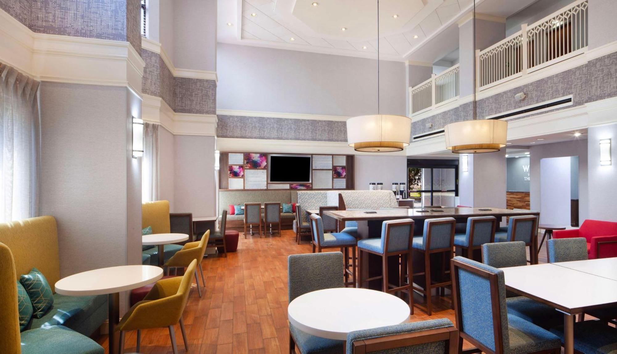 Hampton Inn & Suites-Atlanta Airport North-I-85 Hapeville Ngoại thất bức ảnh