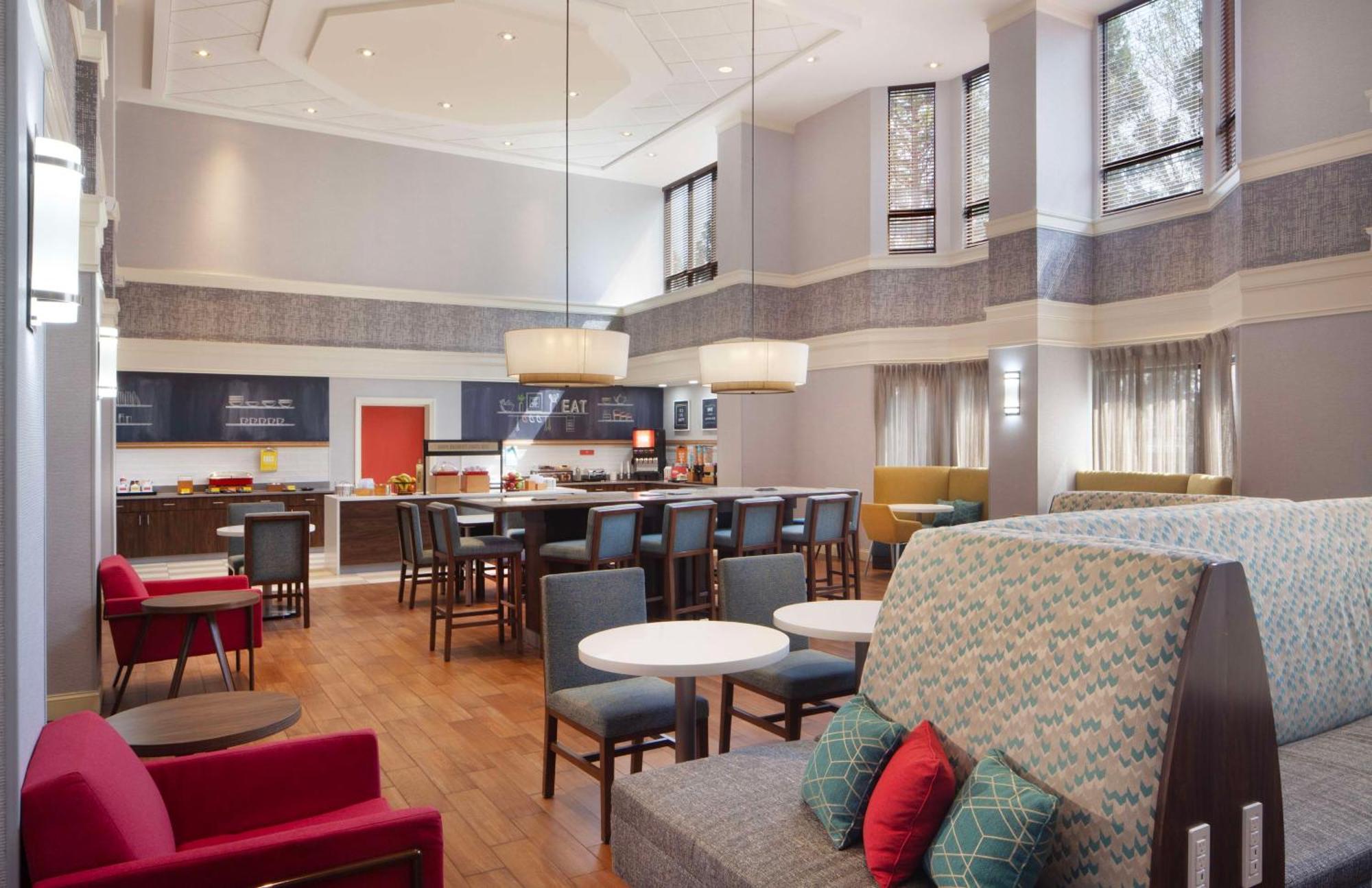 Hampton Inn & Suites-Atlanta Airport North-I-85 Hapeville Ngoại thất bức ảnh